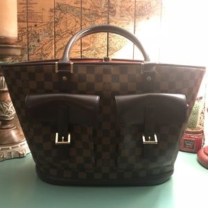 100%Authentic LV Manosque purse GM
